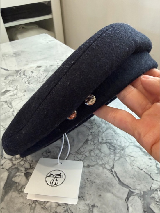 Hermes Accessories - NWT ~ AUTH Hermès Navy Blue Wool Beret Hat